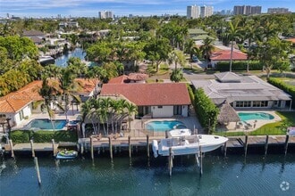 Building Photo - 2075 Ixora Rd