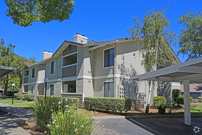 Building Photo - Westwinds Apartment Homes