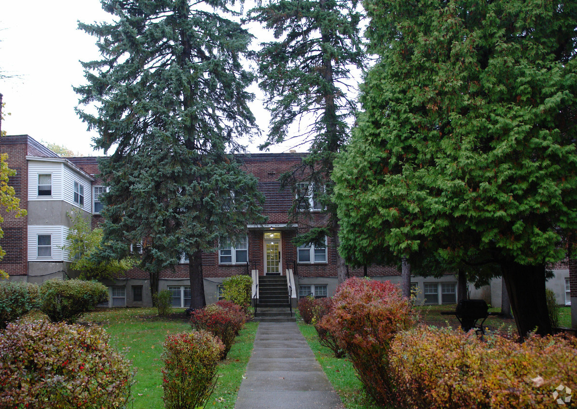 Primary Photo - 202 S Allen St