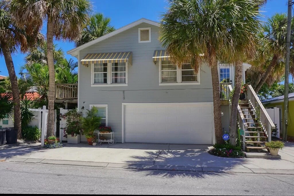 Foto principal - 2808 Pass a Grille Way