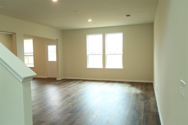 Building Photo - 4711 Prairie Chase Dr