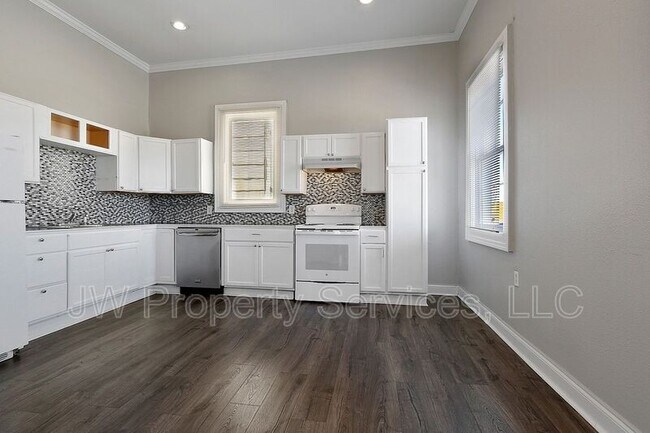Foto del edificio - 733 Patterson Rd