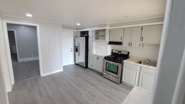 Building Photo - 6116 Palisade Ave