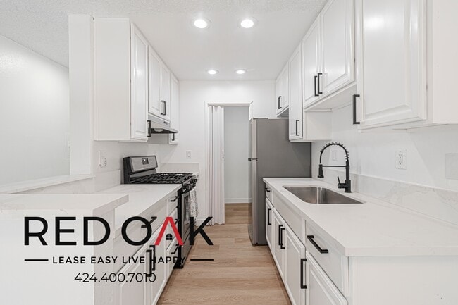 Building Photo - 16787 Miller Ave