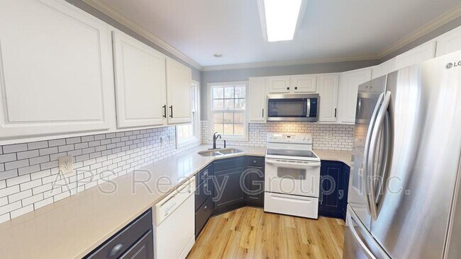 Foto del edificio - 1636 Harper Spring Dr