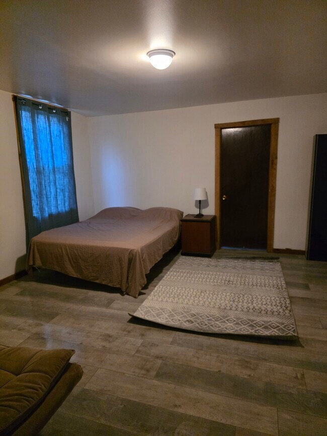 Cama 1 - 11141 US-62