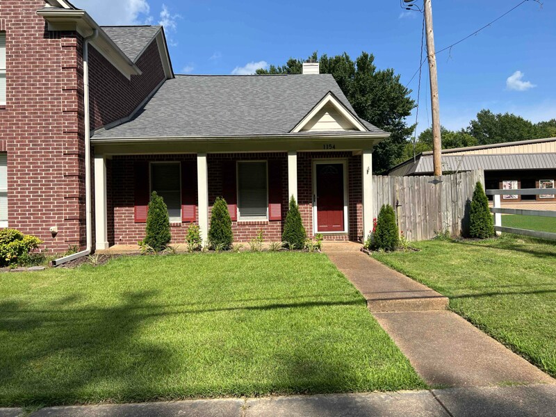 Primary Photo - 1154 S Collierville Arlington Rd