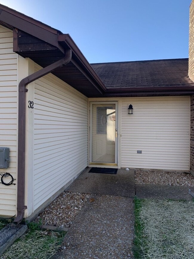 Building Photo - 32 Rabbit Trail Dr