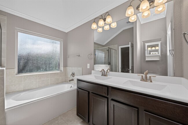 Foto del edificio - 2248 Ivy Wall Dr