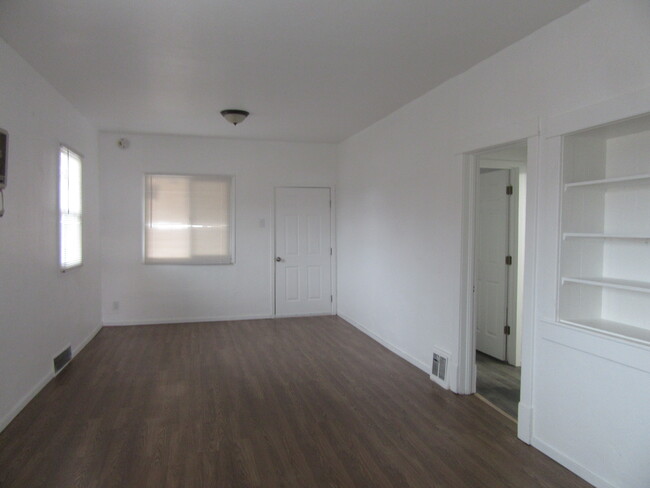 Sala de estar - 823 Ute Ave