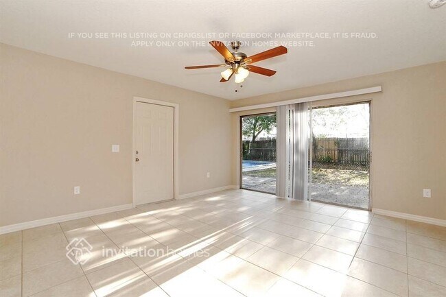 Foto del edificio - 3410 Sherry Dr