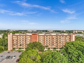 Building Photo - 14623 Bonaire Blvd