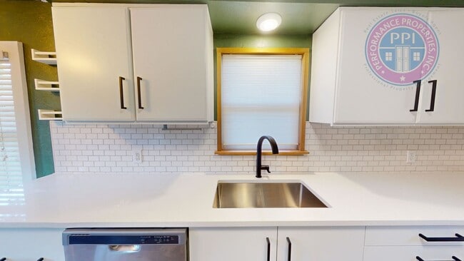 Building Photo - Newly Remodeled Home With Large Yard In Ro...