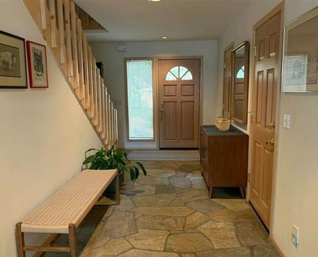 Foto del edificio - 12464 Greenleaf Way