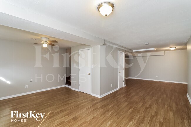 Foto del edificio - 3583 Saddlebrook Dr