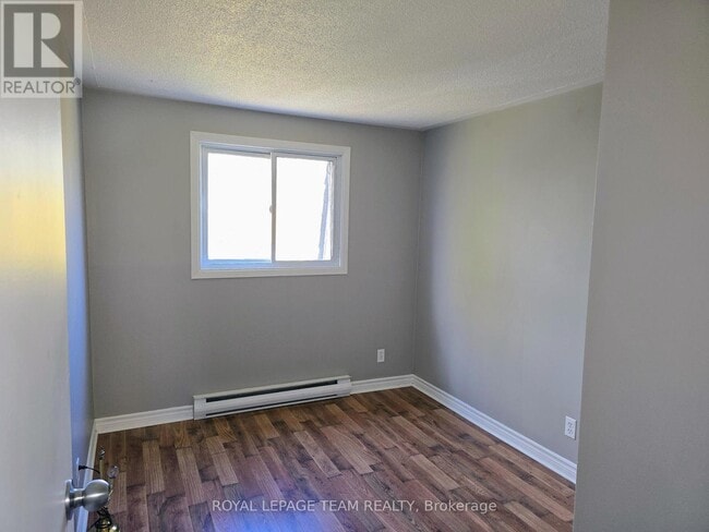 Building Photo - 2515 River Rd