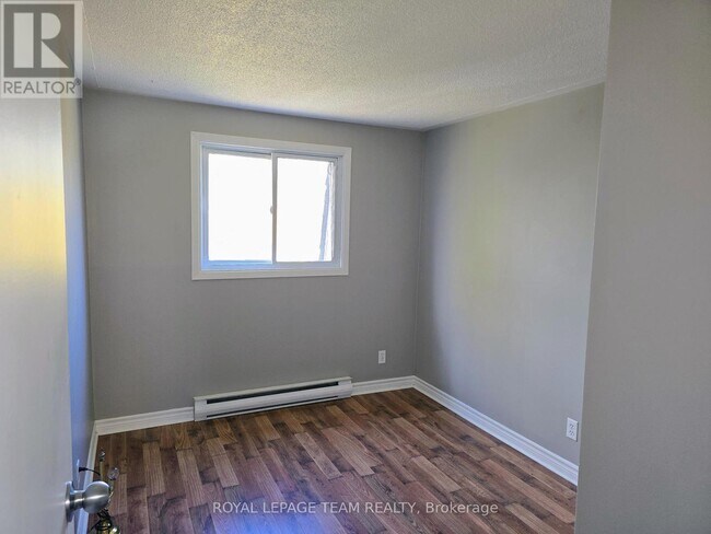 Photo du bâtiment - 2515 River Rd