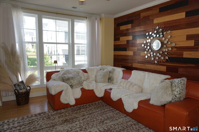 Foto del edificio - 127 Brentwood Cir