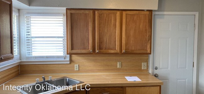 Foto del edificio - 2 br, 1 bath House - 1101 N. Independence Ave