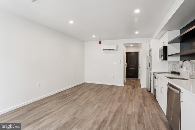 Foto del edificio - 1201 Vine St