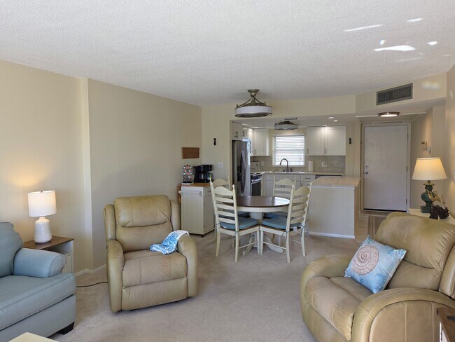 Foto del edificio - 4650 Cove Cir