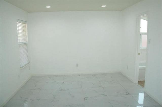 Building Photo - 7868 Milestone Ridge Dr