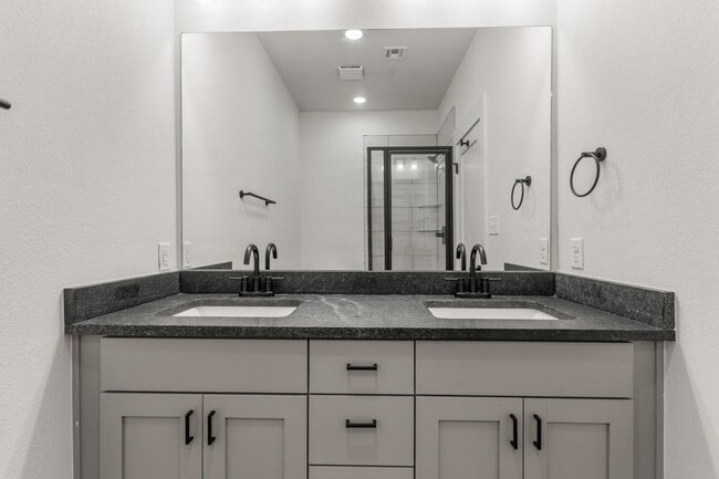 Interior Photo - Flyway Crossings