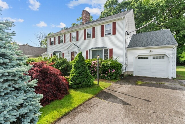 Building Photo - 81 Cotuit St