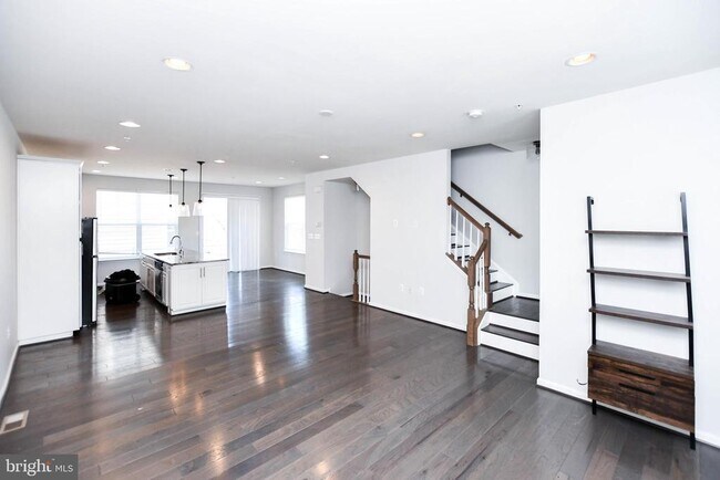 Foto del edificio - 608 Parkside Pl NE