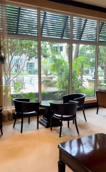 Foto del edificio - 510 NW 84th Ave