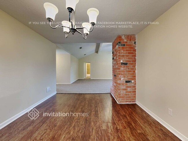 Foto del edificio - 2307 Pepperweed Dr