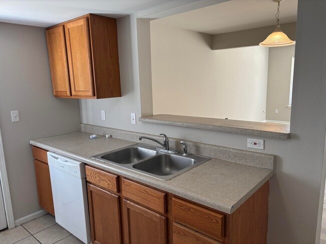 Foto del edificio - 1427 Bodie Dr