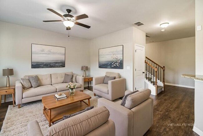 Foto del edificio - 108 Rankin Cir