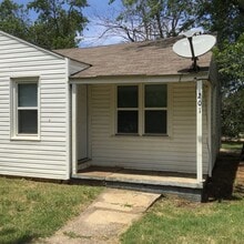 Building Photo - 201 W Fairchild Dr