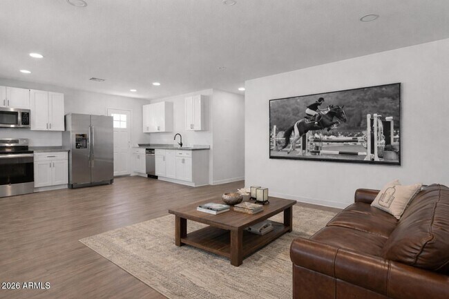 Foto del edificio - 336 S 98th St