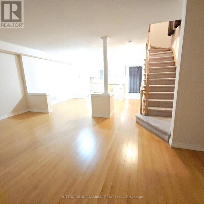 Photo du bâtiment - 27 Frost King Ln