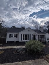 Building Photo - 1370 Centra Villa Dr SW