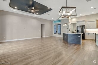 Building Photo - 4641 Santiago Ln