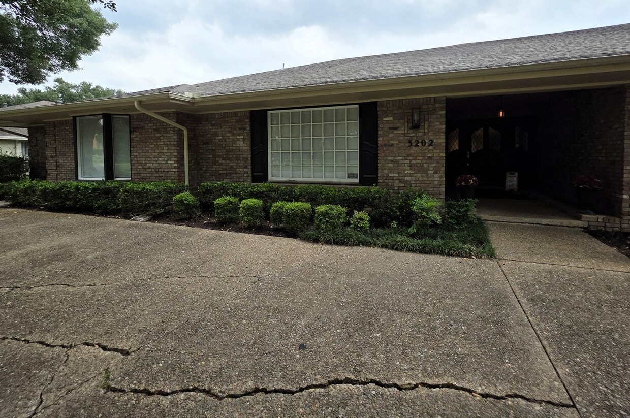 Foto principal - Large Duplex Unit just down the Street fro...