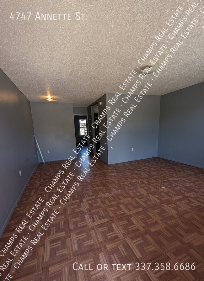 Building Photo - 4747 Annette St