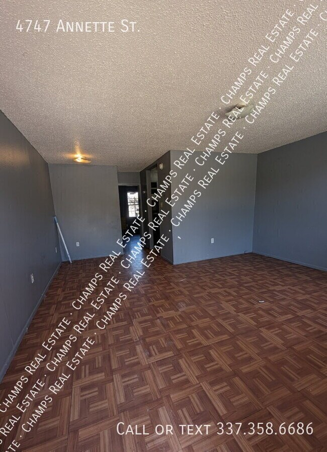 Foto del edificio - 4747 Annette St