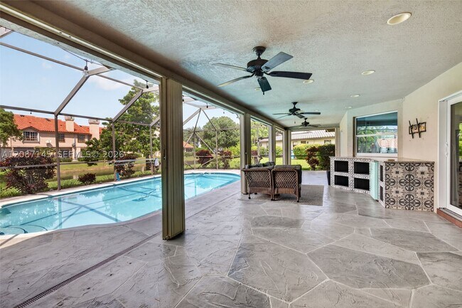 Foto del edificio - 10885 SW 1st Ct