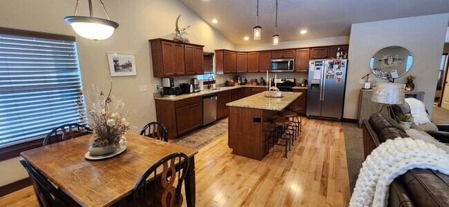Foto del edificio - 4479 Glenwood Dr