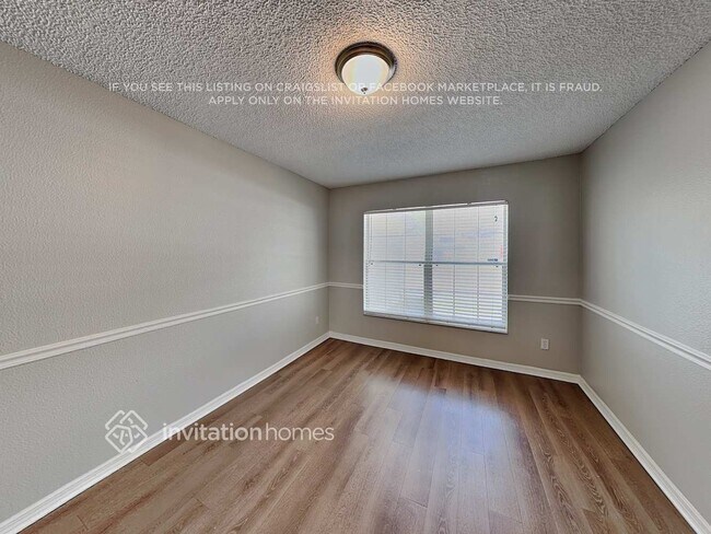 Foto del edificio - 1085 Kingfisher Way