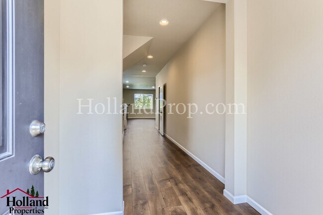 Foto del edificio - 16735 NW Antonio St