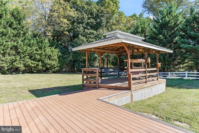 Foto del edificio - 4236 Florida Ave