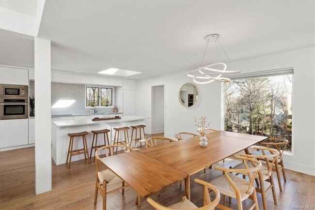 Foto del edificio - 16 Shady Cove Ln