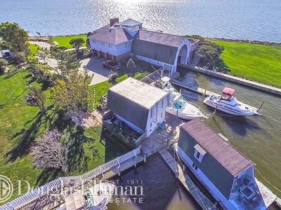 Foto del edificio - 42 Salt Meadow Ln