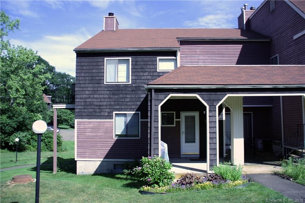 Primary Photo - 6 Stonegate Dr