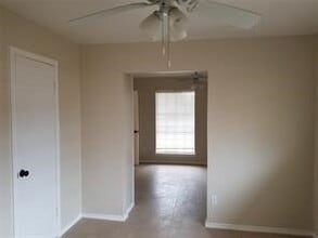 Building Photo - 1511 Alderbrook Dr